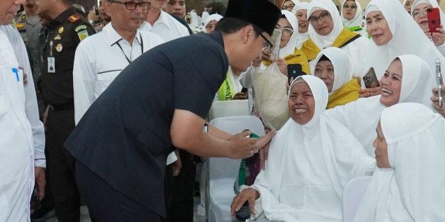 Tepung Tawari Calon Jamaah Haji, Rico Waas Mohon Doa Terbaik Untuk Kota Medan