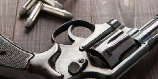 KPK Temukan Dua Senpi dan Uang Rp 2,8 M dari Rumah Topan Ginting