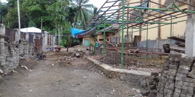 Katanya Besi Bekas 2 Eks Kantor Dinas Pemkab Nias “Parkir” di Gudang Milik Aparat
