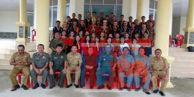 Edward Zega Berangkatkan Kontingen Nias Utara Ke PRSU 