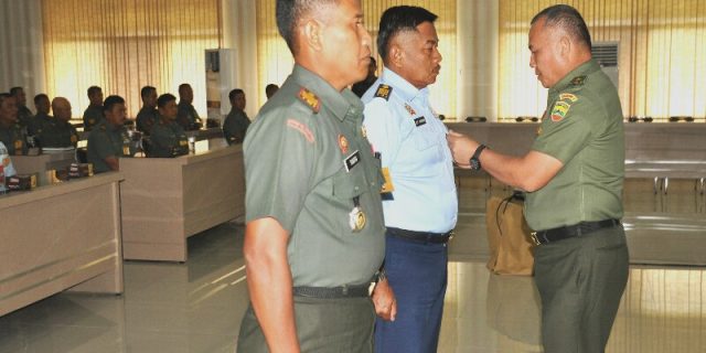 Kasdam l/BB Buka Penataran Kemampuan Teritorial TNI Wilayah Medan Kasdam l/BB Buka Penataran Kemampuan Teritorial TNI Wilayah Medan