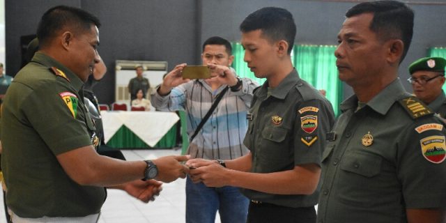 Kodam l/BB Bagikan 200 SIM dan 250 Helm Gratis