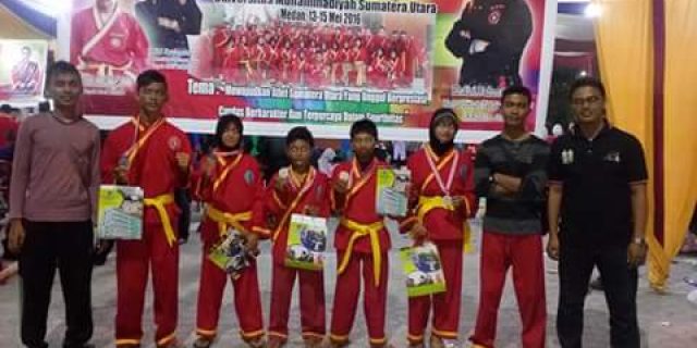 Fitri Fadillah Daeli Rebut Juara 3Turnamen Silat Tingkat Putri