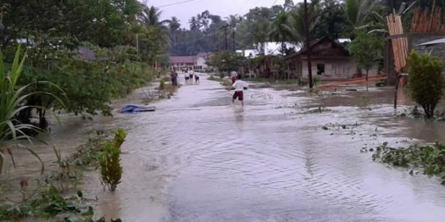 Setiap Hujan Dilanda Banjir, Warga Desa Lasara Minta Perhatian Bupati