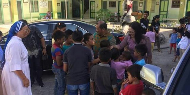 Mengisi Hari Libur, Walikota Gunungsitoli Sambangi Panti Asuhan