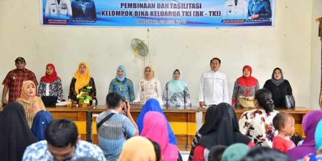 Nawal Edy Rahmayadi Minta Para Ibu Aktif Ikuti Program PKK dan PPPA