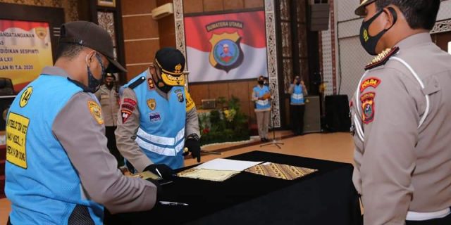Kapoldasu Tandatangani Pakta Integritas Panitia dan Peserta Seleksi Terpadu Sespimti Polri Dikreg ke-30