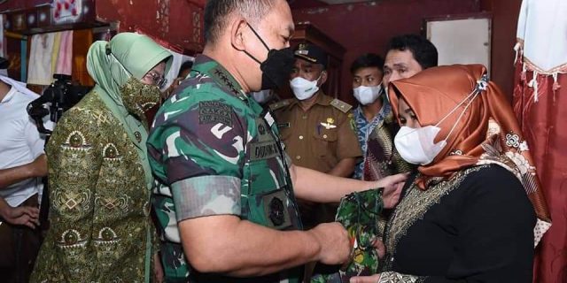 KSAD Berikan Santunan Kepada Keluarga Korban Kecelakaan Nagreg