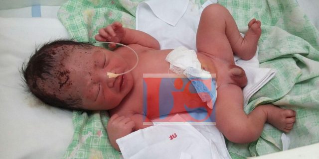 Bayi Laki-Laki Ditemukan Dalam Kardus Depan Rumah Dinas Gubernur Sumatera Utara