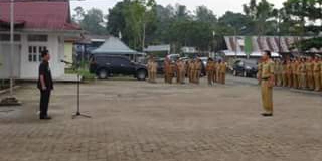 Wakil Bupati Nias Bertindak Sebagai Pembina Apel Pagi