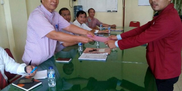 Pohon Pisang Ditanam Kehalaman Kampus STIE, Mahasiswa Pertanyakan ke Yaperti Nias