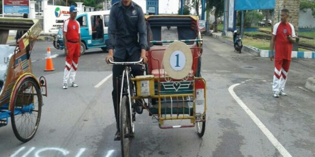 Sambut HUT Pomal ke 71, Danpomal Lantamal l Belawan Gelar Lomba Becak Dayung