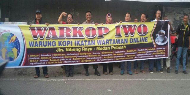 Warkop Ikatan Wartawan Online Hadir di Kota Medan