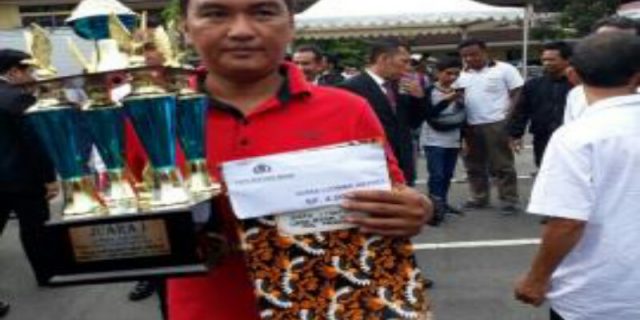 Wartawan Harian Bisnis Raih Juara l Perlombaan Artikel HUT Bhayangkara ke 7I 