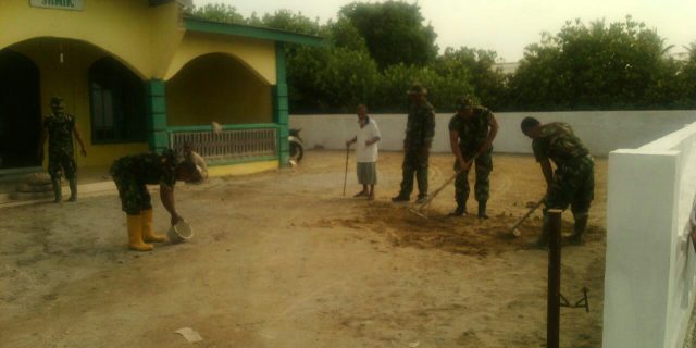 Kodim 0201/BS Gotongroyong Bersama Masyarakat Dalam Membangun Desa