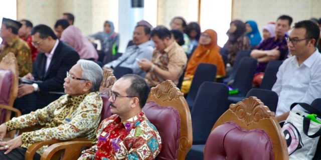 Hilangnya Suara Warga Negara : Jebakan Formalisme Dan Perumitan Dalam Regime Elektoral