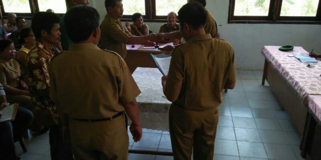 3 Kades Diserah Terimakan Kepada Pj