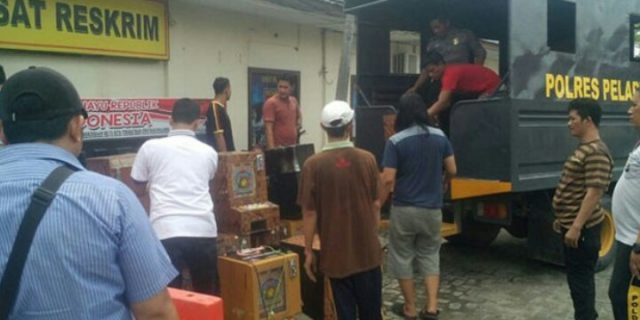 19 Unit Jackpot Berhasil Diangkut,Satreskrim Dilokasi Bagan Deli