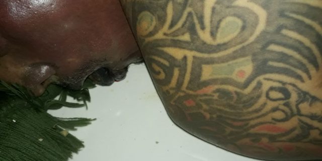 Tak Kunjung Menyahut,Pria Bertato Ini Tewas Bunuh Diri…!!!