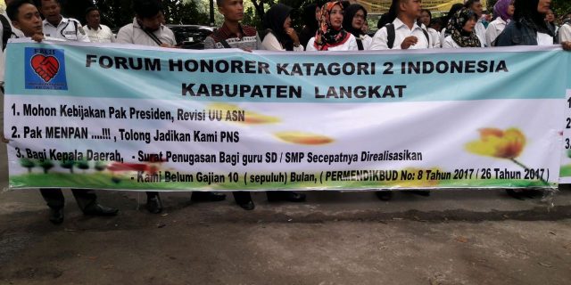 KAPOLSEK MEDAN BARU PIMPIN PAM UNRAS FORUM HONORER KATEGORI II