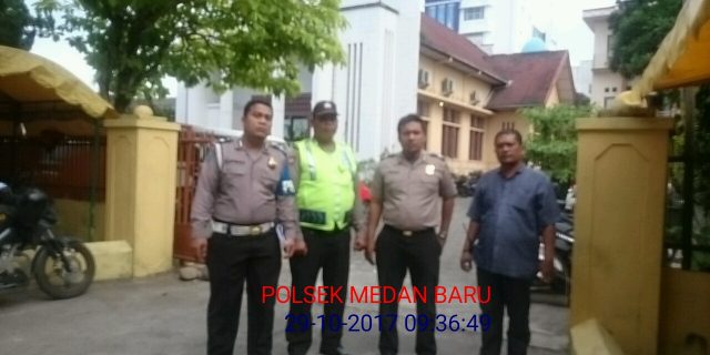 “Pengamanan Gereja Oleh Personil Polsek Medan Baru,Memberikan Rasa Aman Dan Nyaman…!!!