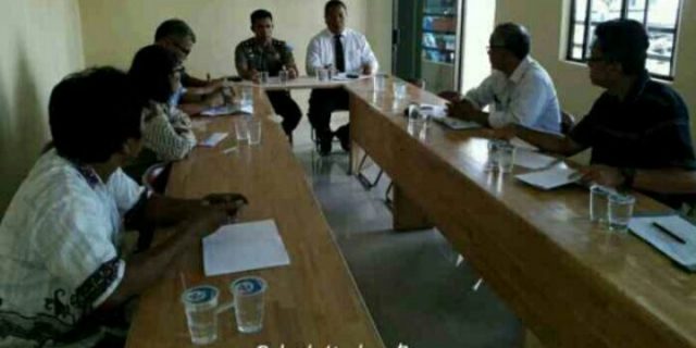 Kapolsek Medan Baru Adakan Pertemuan Dengan Kepanitiaan Natal