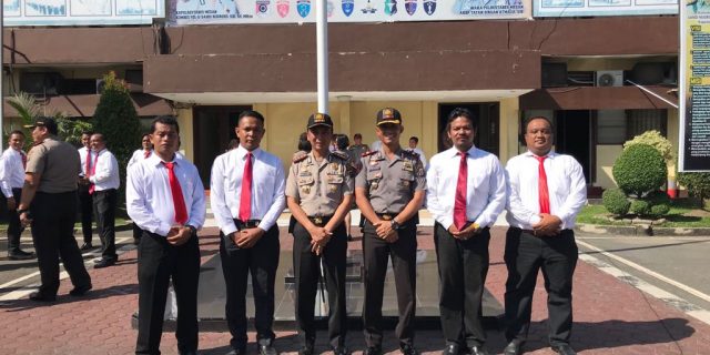 Kapolsek Medan Baru dan Unit Reskrim Terima Penghargaan dari Kapolrestabes Medan