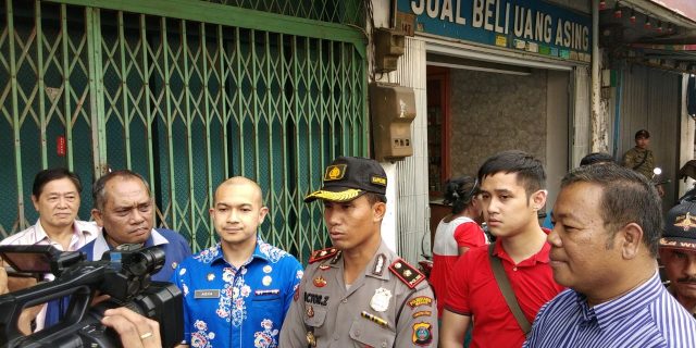 Kapolsek Medan Baru Pimpin Penertiban Pedagang Petasan dan Kembang Api