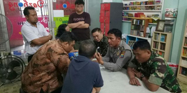 BHABINKAMTIBMAS POLSEK MEDAN BARU PROBLEM SOLVING WARGA DIPICU POT BUNGA
