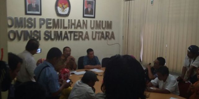 Iskandar Beberkan Mengenai Legalisir ke Suku Dinas Pendidikan