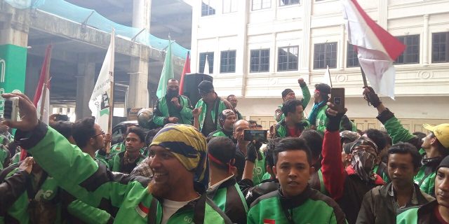 Personil Gabungan Adakan Pam Unras Gojek Online