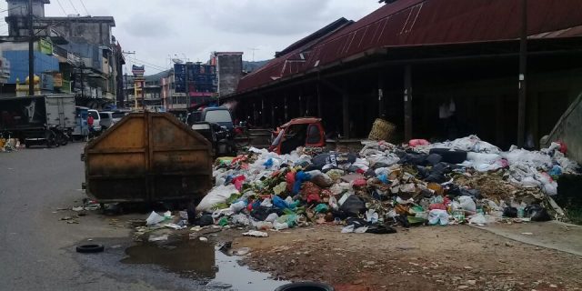 Masyarakat Mengeluh Bau Sampah di Kota Padangsidimpuan
