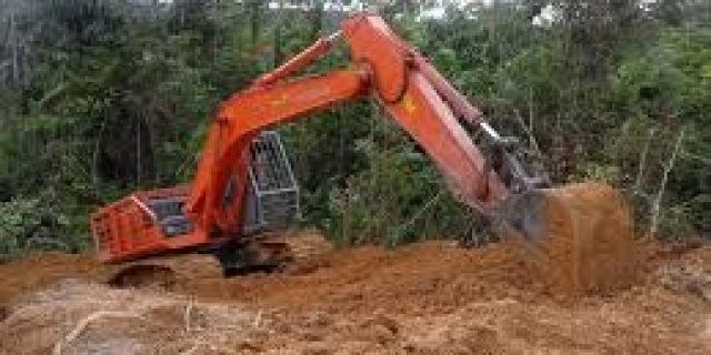 Polhut KPH Wilayah Asahan Amankan 1 Unit Exavator