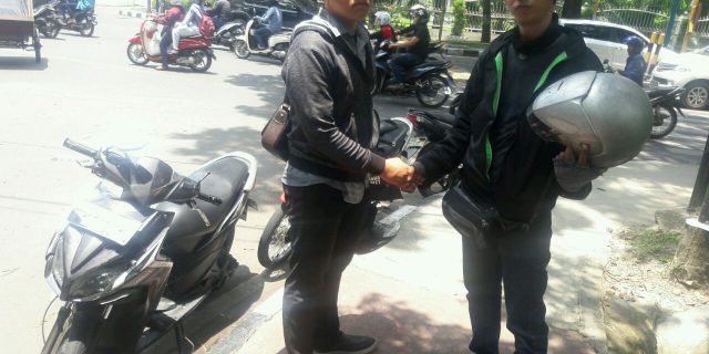 Unit Binmas Polsek Medan Baru Damaikan Pertengkaran Pengendara