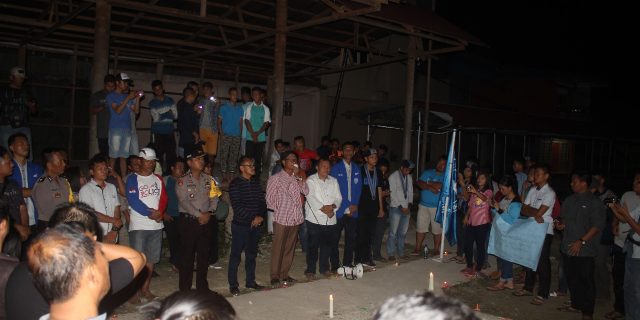 Forkopimda bersama Ratusan Masyarakat Nias Selatan Gelar Doa dan Nyalakan Lilin