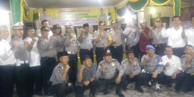 AKBP.Ikhwan Lubis Didampingi Istri Hadiri Bukber Puasa