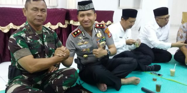 Giat Perdana Kapolsek Kelapa Gading Buka Bersama Warga WGP dan Anak Yatim