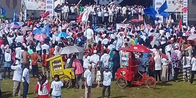Paslon Walikota dan Wakil Walikota Padangsidimpuan Gelar Kampanye Akbar di Stadion HM. Nurdin Nasution