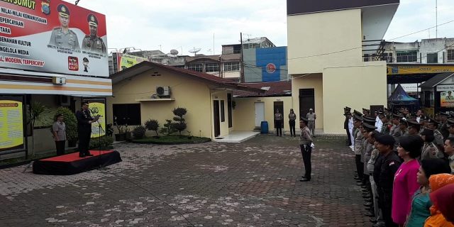 Polsek Medan Baru Laksanakan Upacara HUT Bhayangkara ke 72 Tahun 2018