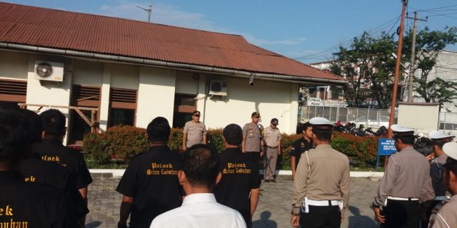 Mantap Tiga Bhabinkamtibmas Ini!! Diberikan  Reward Oleh Polsek Labuhan