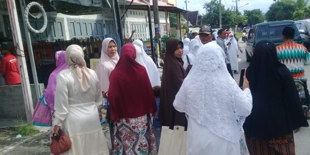 Warga Demo Tempat Protitusi “plus-plus” Berkedok SPA