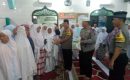 AKBP Ikhwan Sholat Subuh Berjemaah Di Masjid Nurul Ikhsan  