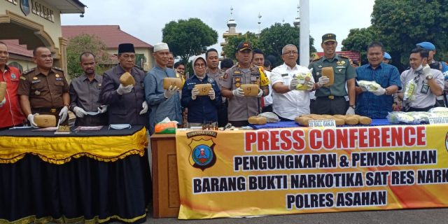 Polres Asahan Musnahkan 16 Kg Sabu dan 20 Kg Daun Ganja
