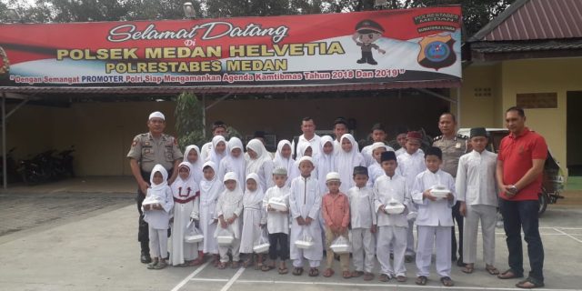 Polsek Helvetia Berbagi Kasih Kepada Anak Yatim Piatu