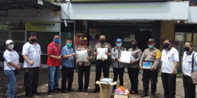 Polsek Medan Baru Terima Bantuan Alat Kesehatan dari PSMTI
