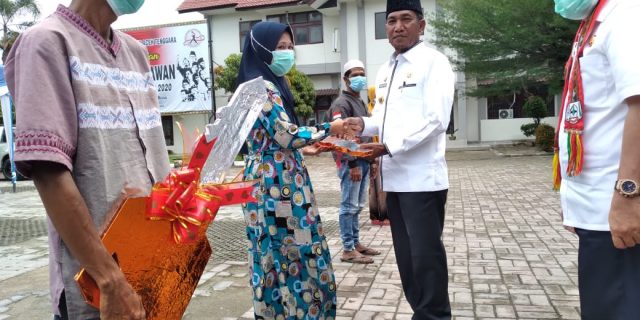 H. Drs. Raidin Pinim, M.A,P Serius Membangun Aceh Tenggara dan Memberikan Bantuan Rumah Layak Huni