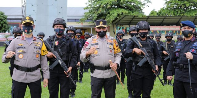 Kapoldasu Berangkatkan 200 Personil Brimob ke Polda Metro Jaya