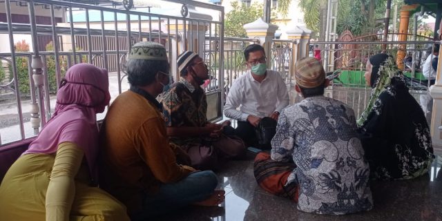 Kabaharkam Polri Berikan Santunan Kepada Keluarga Kecelakaan Maut Kabaharkam Polri Berikan Santunan Kepada Keluarga Kecelakaan Maut