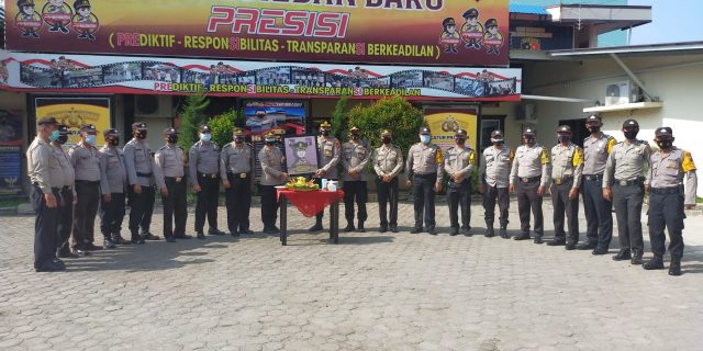 Kompol Aris Wibowo Pamit Kepada Seluruh Personil Polsek Medan Baru