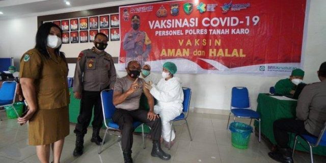 17.716 Personil Poldasu Telah Divaksin
